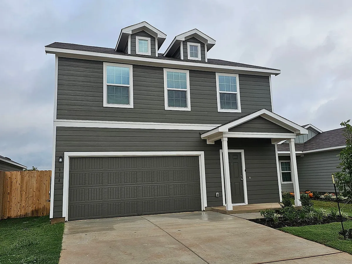 Building Photo - 414 Bass Dr