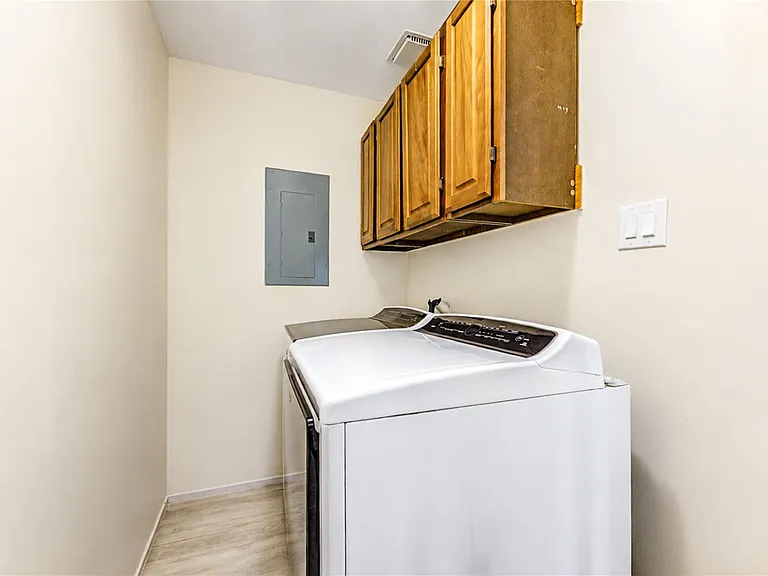2114 River Village Dr — Photo 22