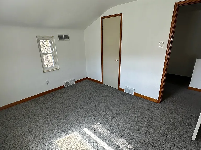 1008 1/2 Alquin St — Photo 11