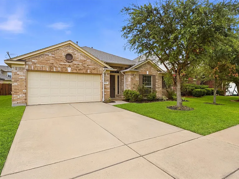5211 Cayenne Ln — Photo 2