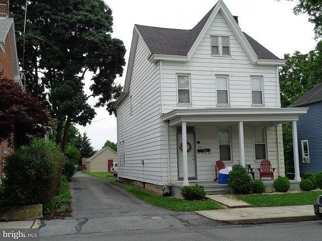 2nd image of 715 N West St