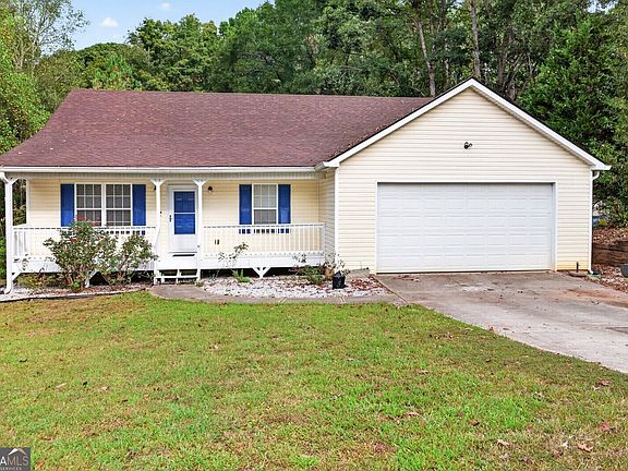 4th image of 930 Dogwood Trl