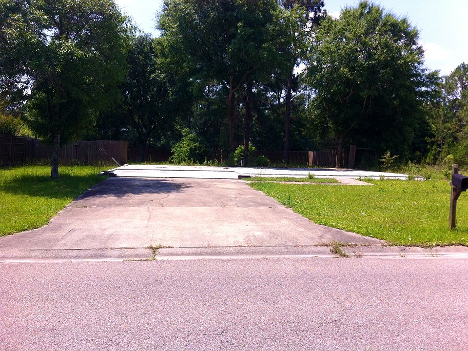 1st image of 2464 Tandy Dr