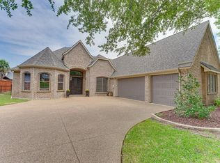 843 Canterbury Dr, Rockwall, TX 75032