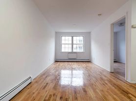 240A Skillman Ave, Brooklyn, NY