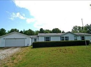 13947 Log Cabin Rd, Three Oaks, MI 49128