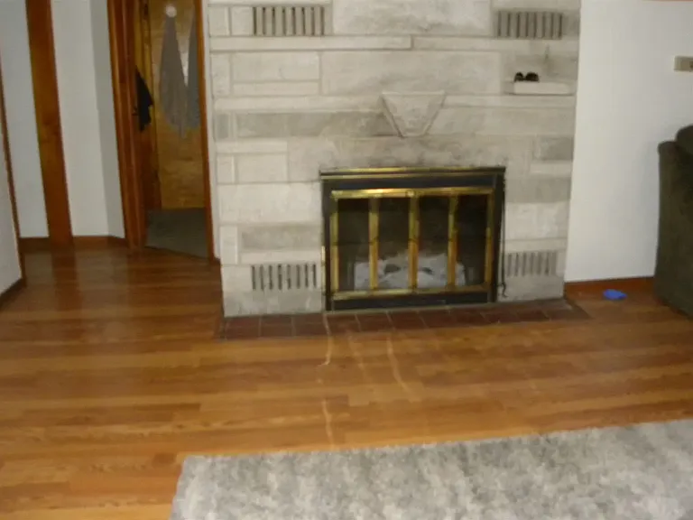 2206 N Fritz Dr — Photo 3