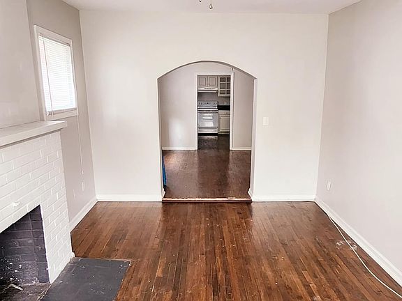 3rd image of 1702 Hampton Blvd APT 1