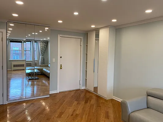 Sold by Dom Realty | media 3