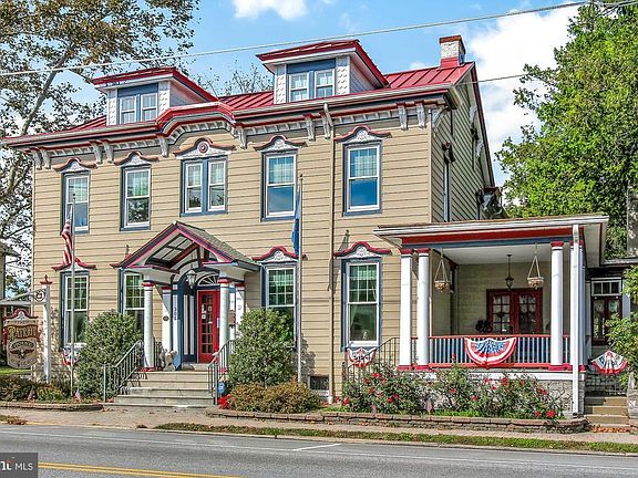 2nd image of 301 E Main St