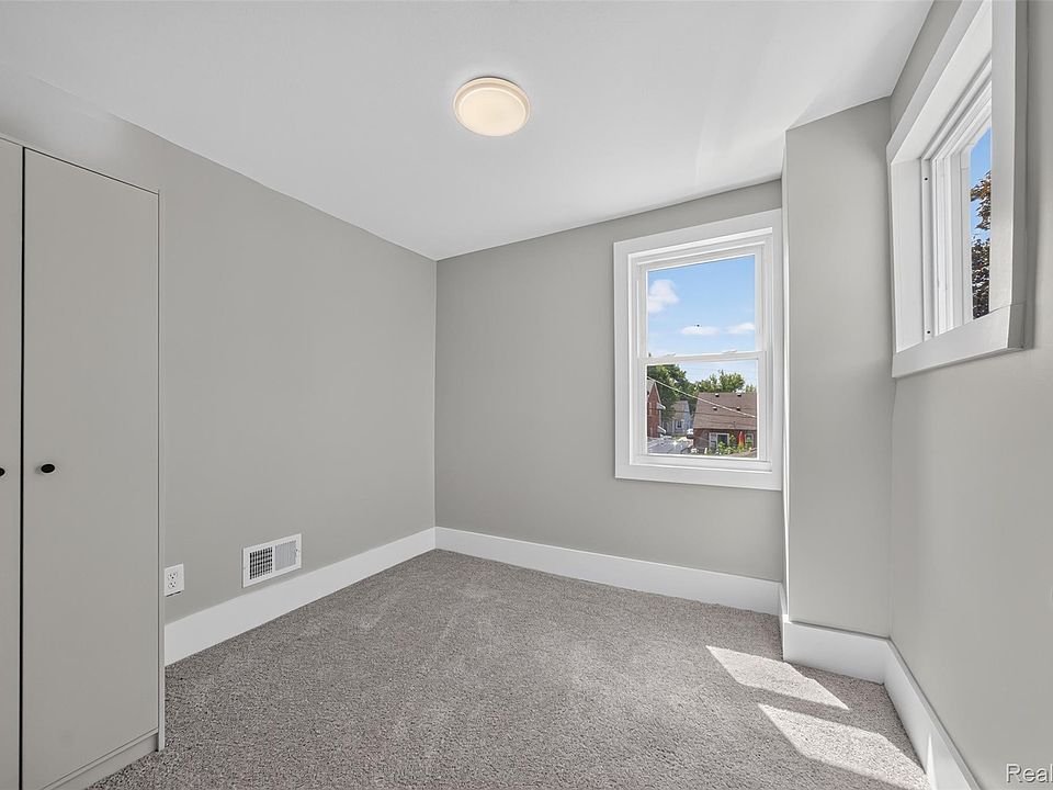 761 Columbia Rd, photo 18