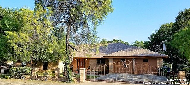 1st image of 1528 Sacramento