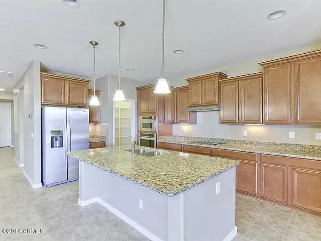1472 E Flamingo Way — Photo 14