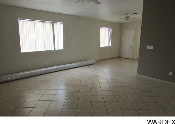5th image of 629 Mead Ln