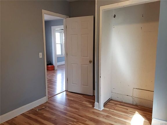 5th image of 224 Beley Ave