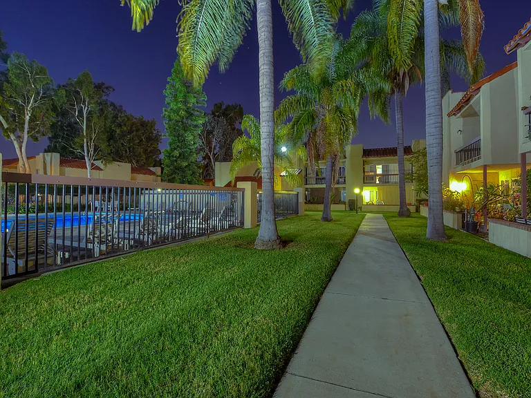 Grande Apartment Homes Walkway