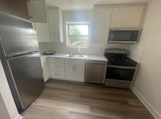 6743 214th St, Flushing, NY 11364