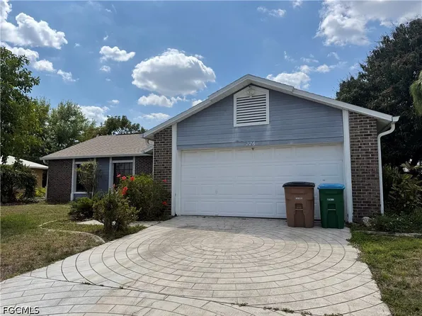 226 NE 13th Pl, Cape Coral, FL 33909