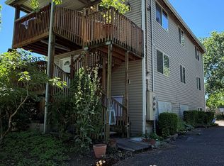 11722 SE Ankeny St, Portland, OR 97216