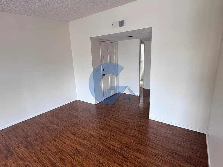 1705 Hornblend St #C — Photo 2