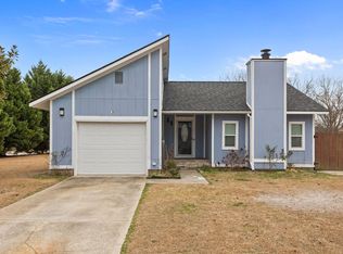 6487 People St, Fayetteville, NC 28304