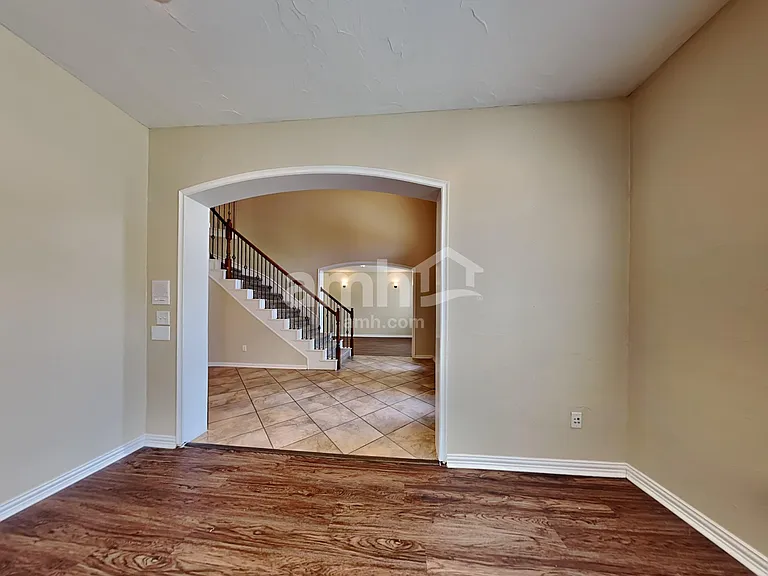 1245 Potter Ave — Photo 9