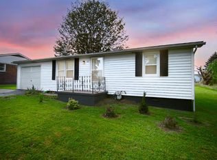 43 Chesley St, West Union, OH 45693