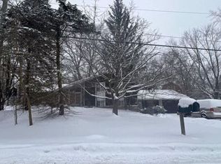 9363 Southeastern St, White Lake, MI 48386