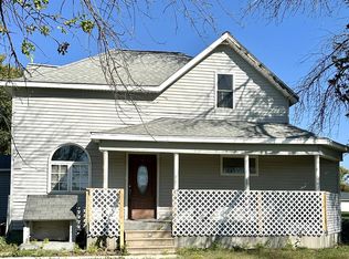 608 S Walnut St, Lenox, IA 50851