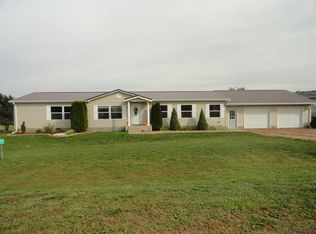 104 Judys Ave, Yankton, SD 57078