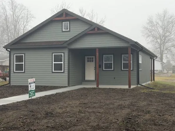 615 W Prairie St, Cameron, MO 64429