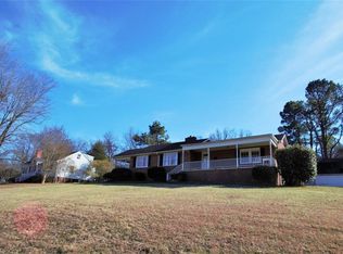 516 Banks St, Graham, NC 27253