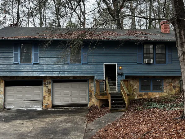 3291 Wintercreeper Dr, Lithonia, GA 30038