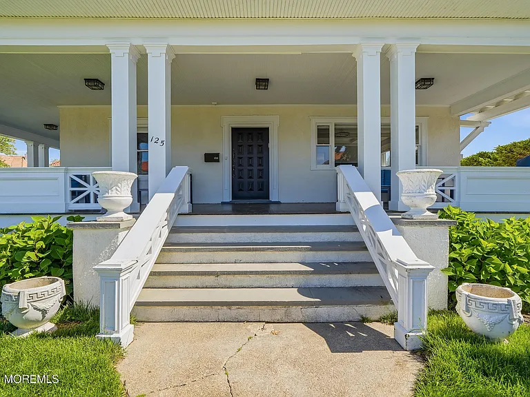125 Cedar Ave — Photo 11
