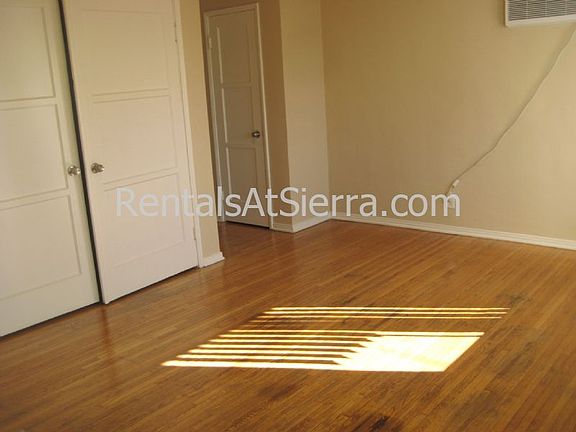 4th image of 726 E Cedar Ave APT D