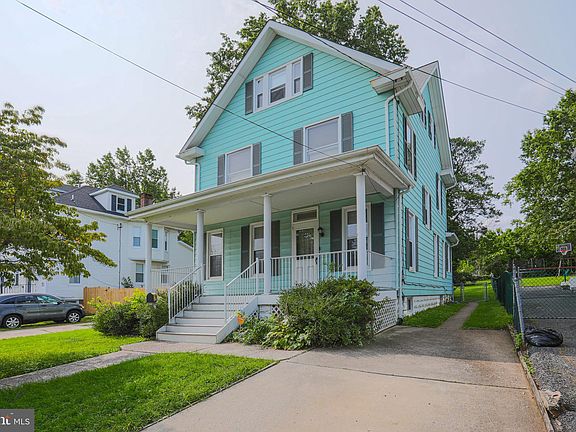 3rd image of 3117 White Ave