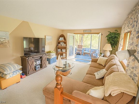 2nd image of 53310 Mud Run Rd