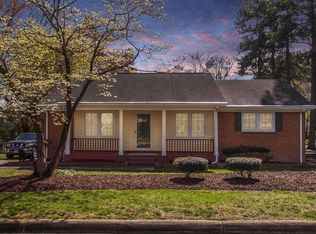 2900 Dunsinane Ct, Raleigh, NC 27604