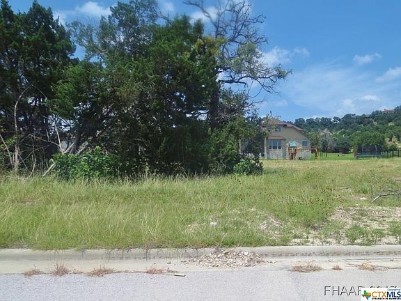 2nd image of 3405 Shoreline Dr