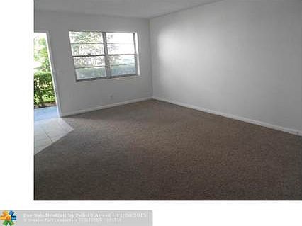3rd image of 581 Durham #U