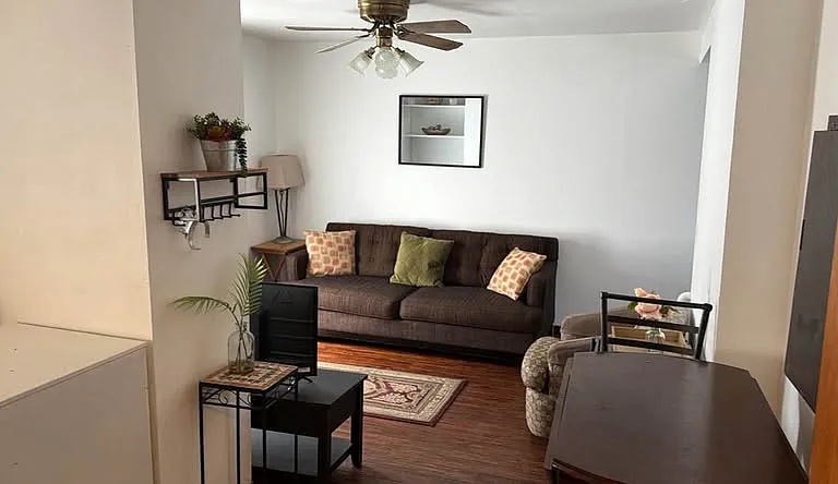 438 N Frances St #4 — Photo 3