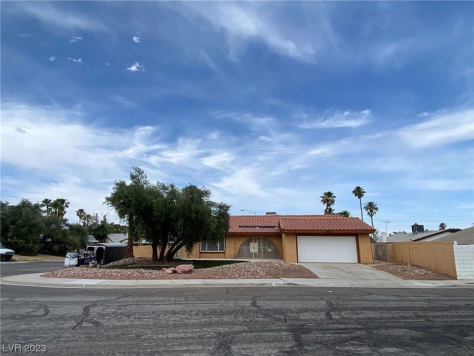 1st image of 2898 Pacific Ave