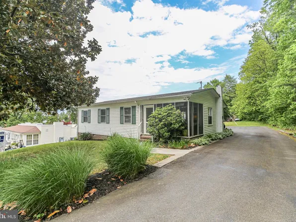 6181 3rd St, King George, VA 22485