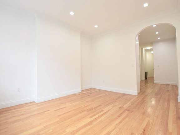 2nd image of 105 W 113th St #3C