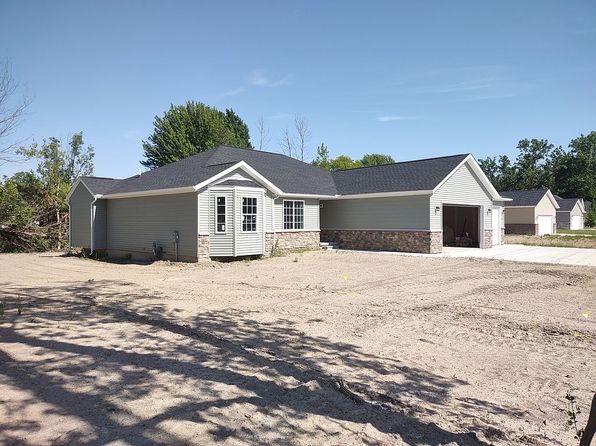 4429 River Rd