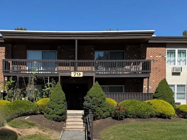 79 Balance Rock Rd APT 3, Seymour, CT 06483
