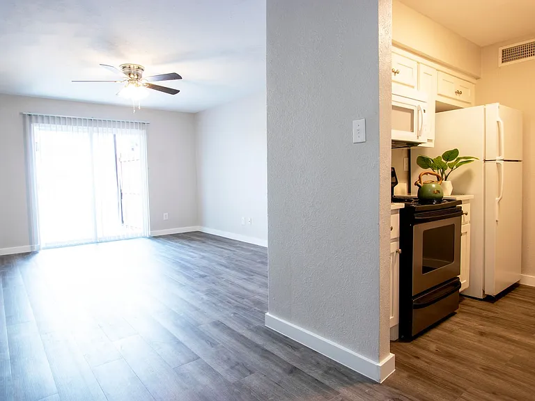 Gazebo Apartments (Denton, Tx) — Photo 31