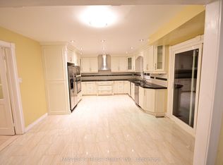 65 Farmstead Rd, Toronto, ON M2L 2X2