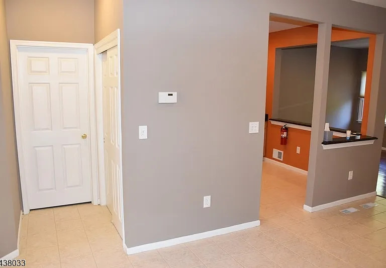 125 Springhill Dr — Photo 12