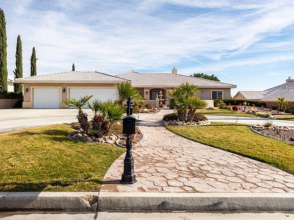 5th image of 16209 Crown Valley Dr